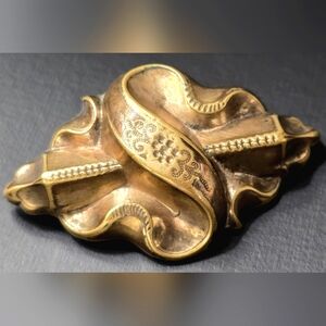 Antique Victorian Gold-Filled Brooch